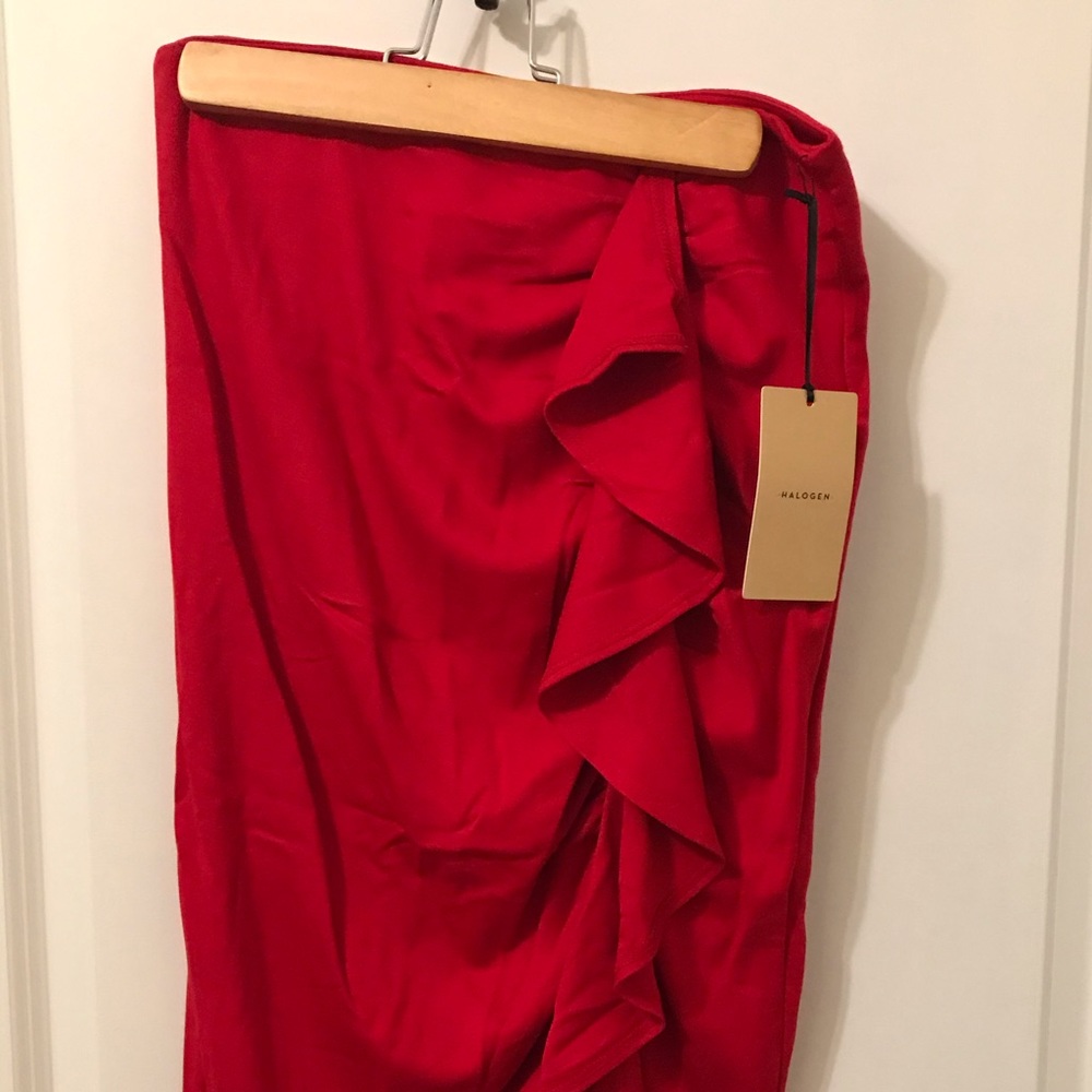 Halogen ruffle red pencil skirt